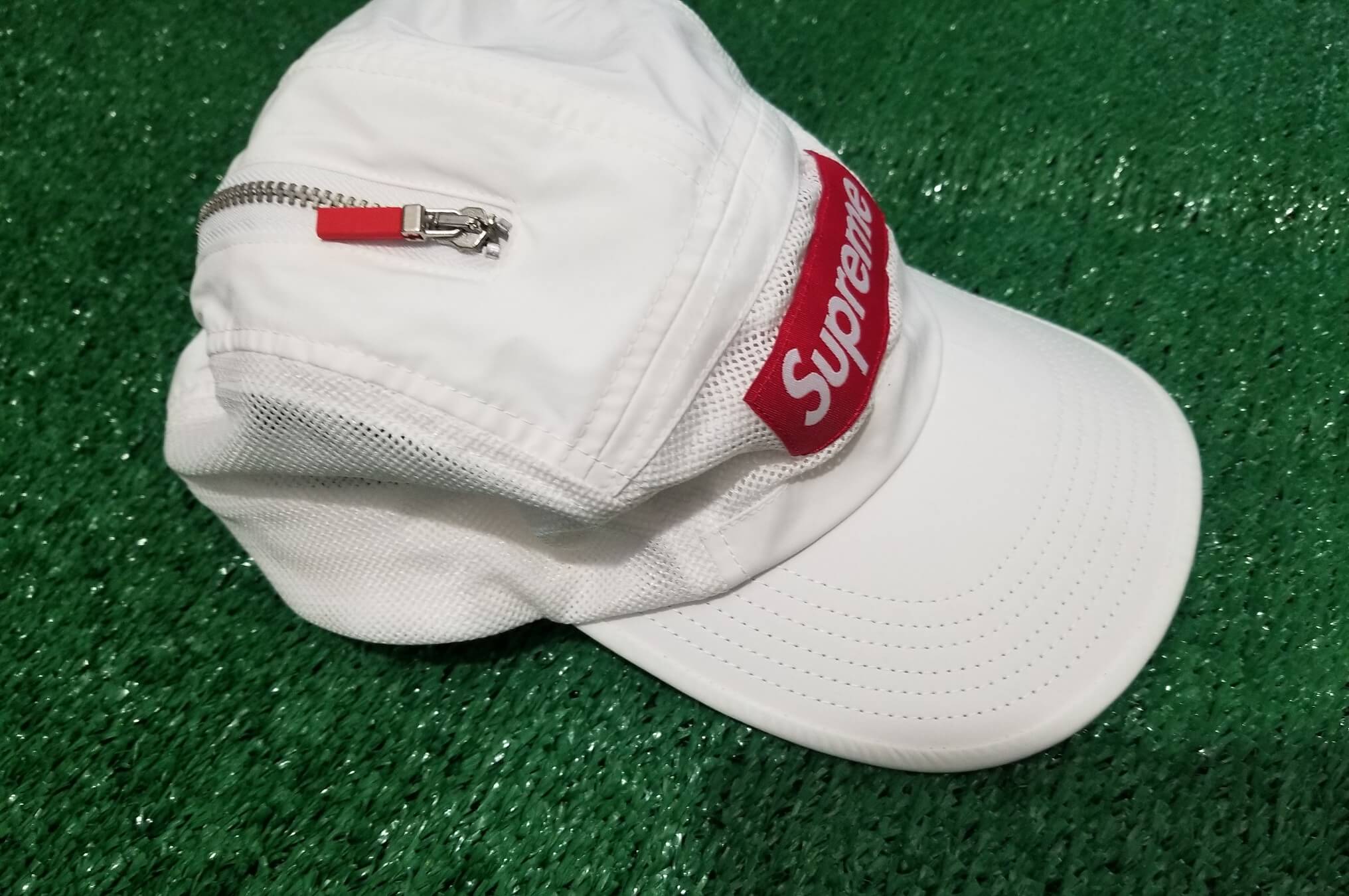 supreme adjustable white hat 1